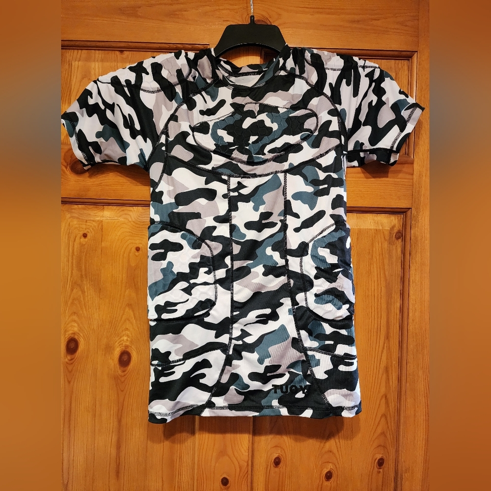 Men's Tuoy Camo Compression Shirt, Size M
